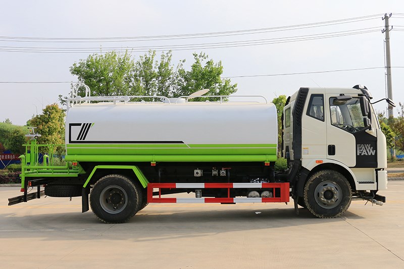 國六解放13噸灑水車