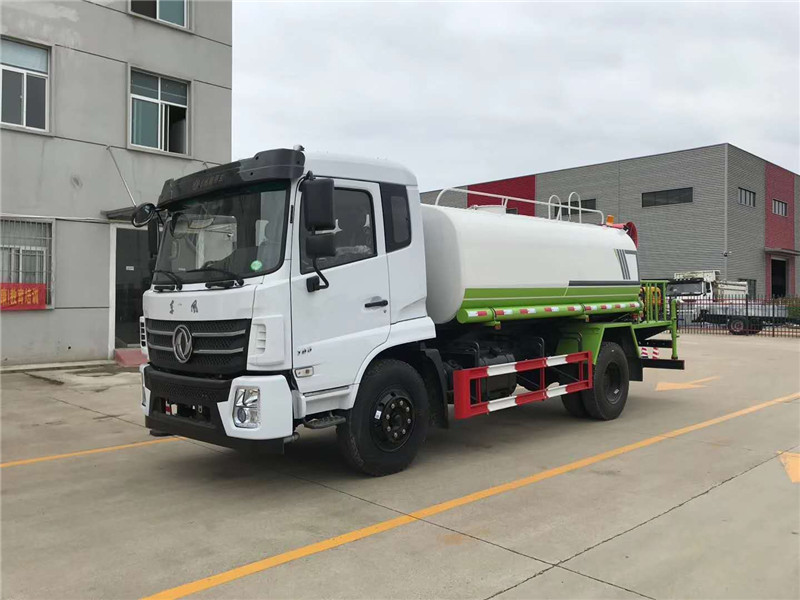 國(guó)六東風(fēng)D17 12方抑塵車