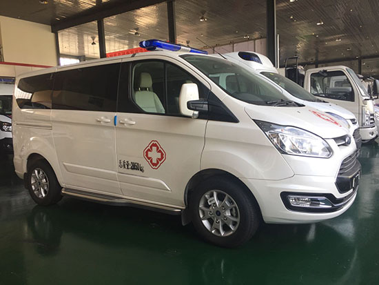 福特途睿歐商務型救護車